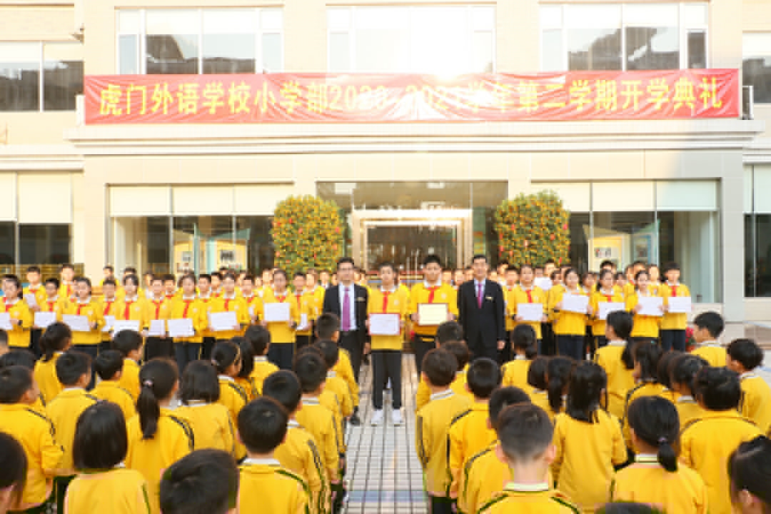 14王克心颁奖管乐.JPG