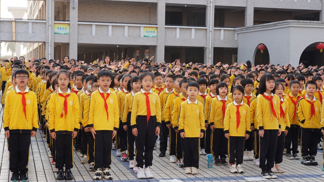 6生唱国歌.JPG